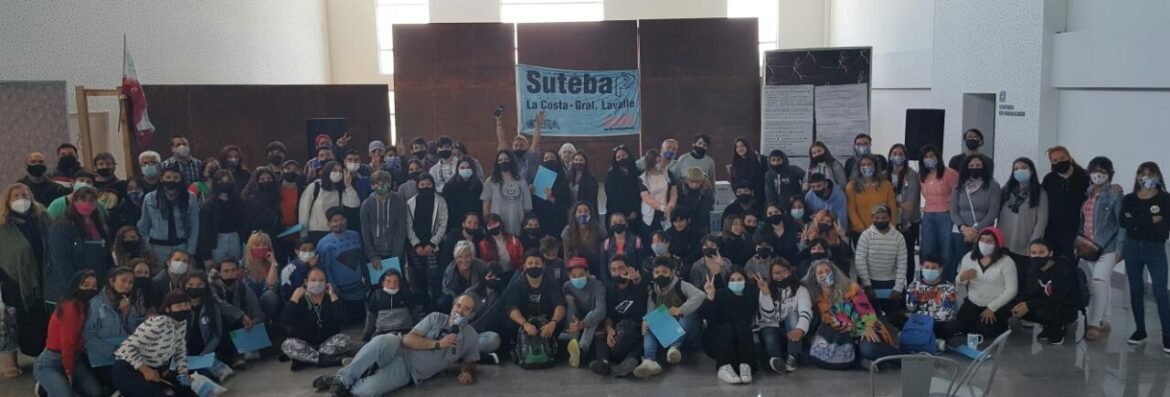 La escuela que queremos es con CONECTIVIDAD y PISOS TECNOLÓGICOS