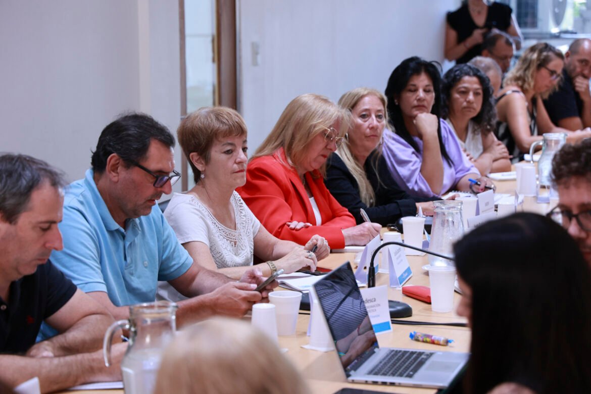 SUTEBA en el marco del FUDB planteó la urgente recomposición salarial